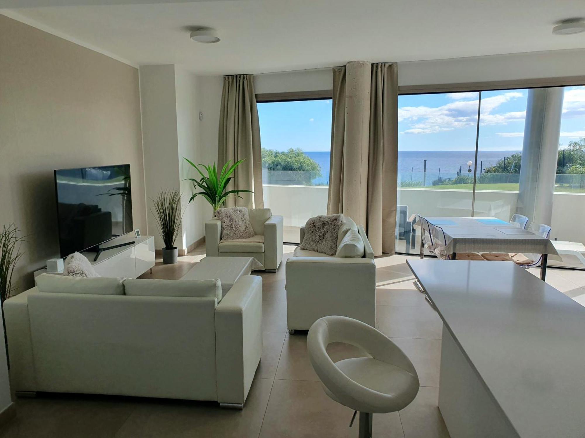 Luxury Beachfront Apartment With Pool, Sauna, Fitness And Gym In Province Malaga, Andalusia Mijas Esterno foto