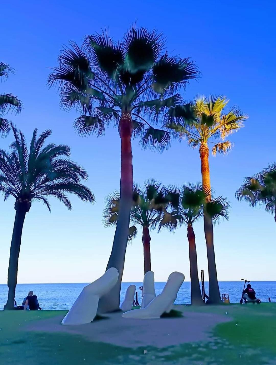 Luxury Beachfront Apartment With Pool, Sauna, Fitness And Gym In Province Malaga, Andalusia Mijas Esterno foto